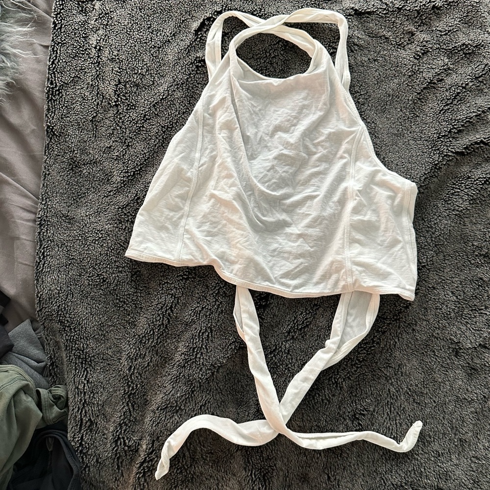 Lululemon tank top.